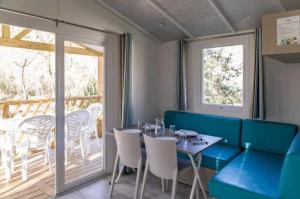Campings Camping 3 etoiles - Piscine - ccaaafi : photos des chambres