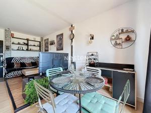 3743-T2 lumineux à 5 min de la plage