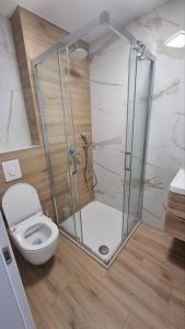 1 bedroom apartment in Makarska with free parking and secured parking on beach