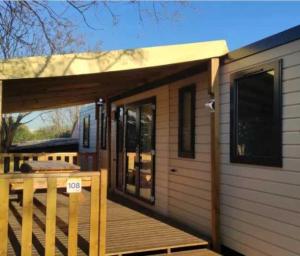 Campings Camping 3 etoiles - Piscine - eehfhg : photos des chambres
