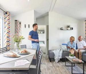 Campings Camping 3 etoiles - Piscine - eehfhg : photos des chambres
