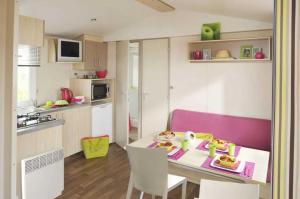 Campings Camping 4 etoiles - Piscine - ccafffb : photos des chambres