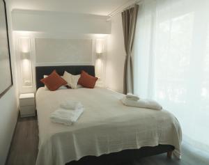 University Square Apartment