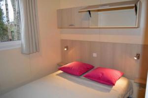 Campings Chalet 4 etoiles - Piscine - ef0c00 : photos des chambres