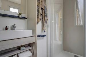 Campings Camping - Piscine - ccai0bg : photos des chambres