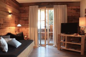Standard Two-Bedroom Apartment with Balcony room in Chalet Tannenhof