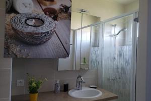 1 bedroom apartment - near the beach