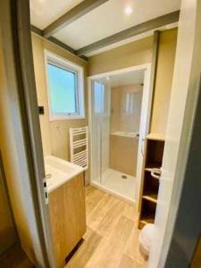 Campings Chalet 4 etoiles - Piscine - ccafdif : photos des chambres