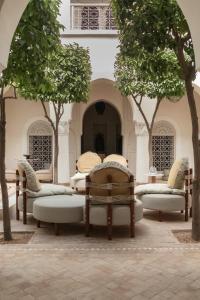 Riad Djannaat Exceptional private riad pool staff