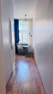 Flat in front of Central Station