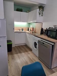Appartements Appartement Calme et idealement situe : photos des chambres