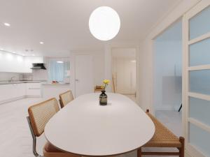 NEW109house #5min to Kondae Entrance Station #8people4QBED #Seongsu #Seoul Forest #Lotte World #COEX #Netflix #Free Parking