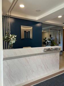 TYL Metrotowne Studio