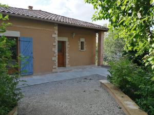 Maisons de vacances Charmant gite de Lacrouzette avec piscine : photos des chambres