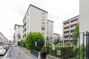 GuestHost - Cozy & Bright Apartment