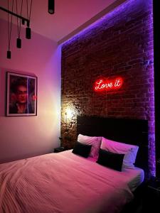 BOOGIE Home Papillon 16