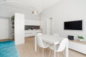 GuestHost - Cozy & Bright Apartment
