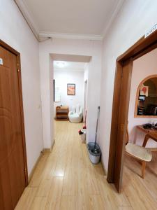 muugiis hostel & tour