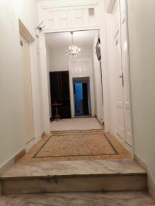 Apartment Atiki metro shared bathroom and kitchen