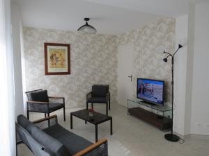 Home SAINT-MAURILLE coeur dAngers et Parking