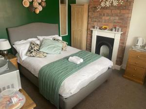 Camaraderie Guest House