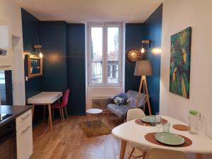 Appartements T2- Idealement situe, pour votre sejour a Valence! : photos des chambres