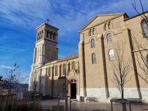 T2- Idéalement situé, pour votre séjour à Valence!