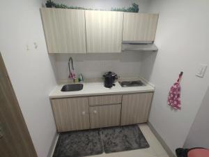 Abby Megatower Condo Walk to Session Road, Burnham Park