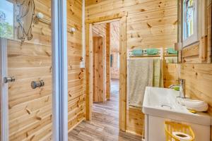 Chalets Chalet de campagne en Dordogne : photos des chambres