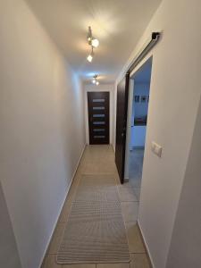 Cozy private guesthouse w yard