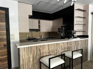 شقه مفروشه فاخره للايجار في الرحاب