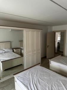 شقه مفروشه فاخره للايجار في الرحاب