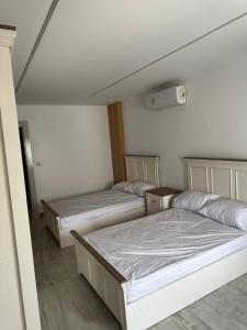 شقه مفروشه فاخره للايجار في الرحاب