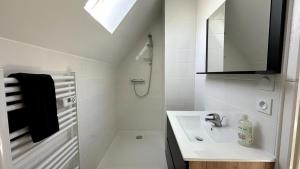 Le bleu - T2 cozy à 50m de la gare