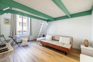 LE PETIT PALAIS avec mezzanine de charme au cœur de Cannes