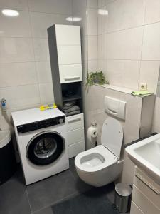 Komplett neu renovierte Wohnung!