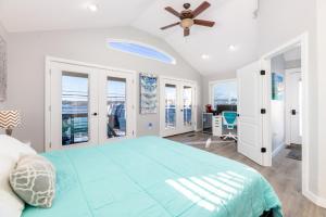 Steps to Beach Lake-View Laconia Getaway!