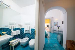 Superior Doppelzimmer mit seitlichem Meerblick und Terrasse