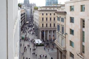 Easylife - Elegante e rifinito appartamento vista Duomo in Piazza San Babila