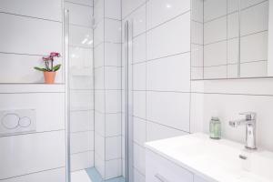 Gîte dartiste, Riverside