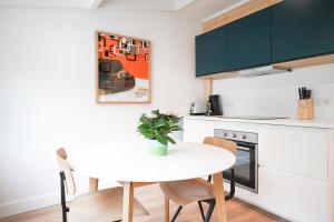 Gîte dartiste, Riverside