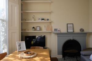 Amanah Properties - London 2 bed Iconic Abbey Road Zone 2