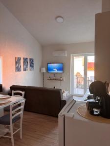 N E G R O Apartments