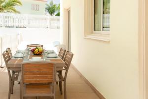 Villa Aurora - 100m from Pernera Beach