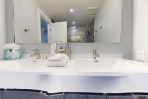 The Seasons at Avon 422