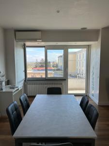 Luxury Apartment House481