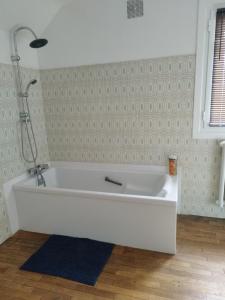 Sejours chez l'habitant L-etang du griffolet 3 : photos des chambres