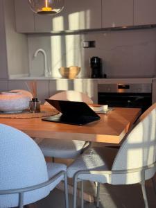 SunsetHome Marbella modern 2 beds apartament with sea view