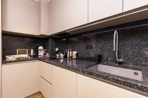 TOP Center apt Pemena FREE Private Parking