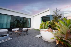 The Floating Villa - BBQ - Bikes - Rice Fields